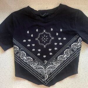 Cute bandanna, black-and-white shirt